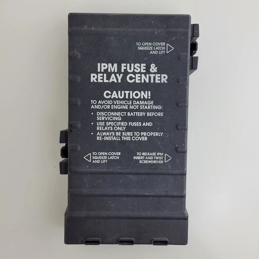 2001-2007 Dodge Grand Caravan sob o capô fusível relé caixa tampa preta fabricante de equipamento original - Imagem 2 de 3