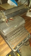 Antique 1946 Royal MM14 Typewriter thumbnail