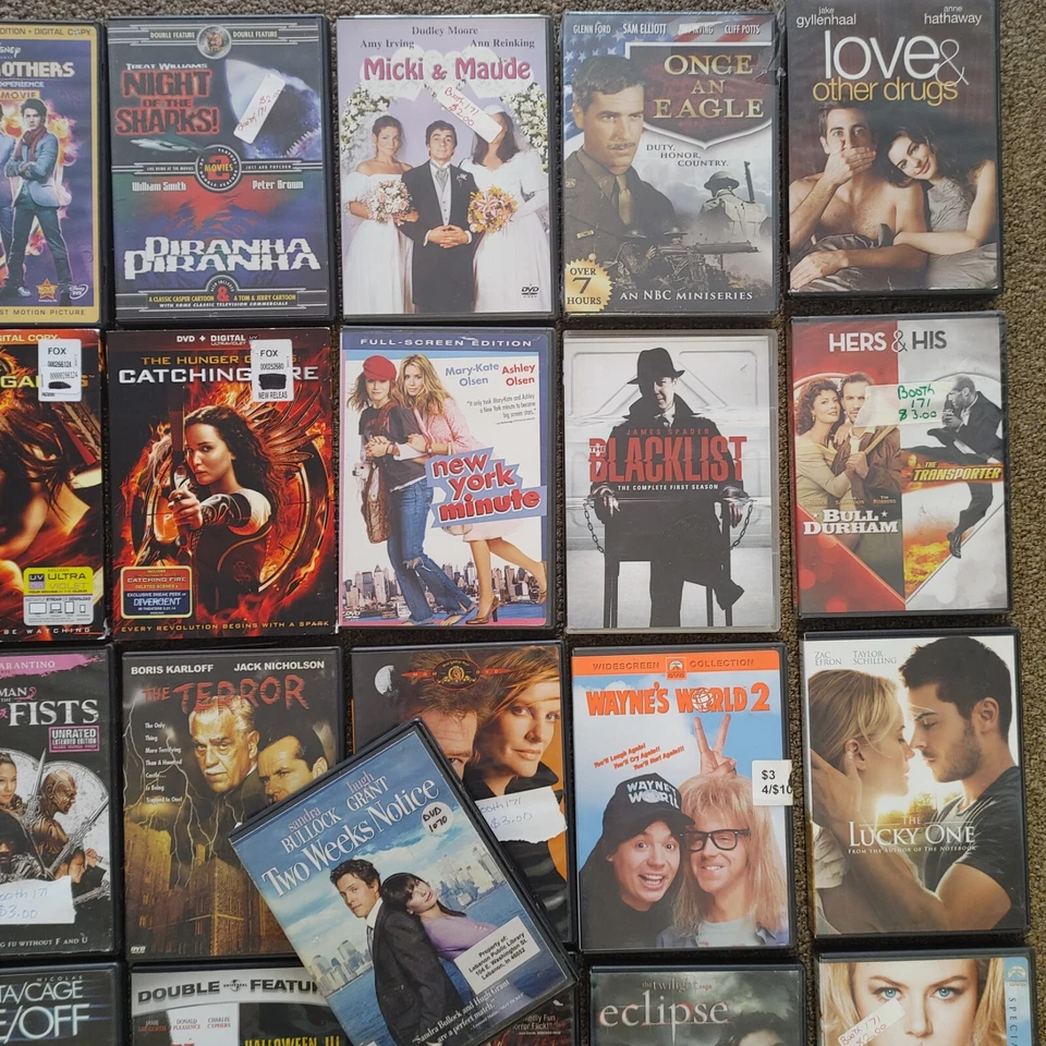30+ LOT Movie Night DVD Collection ~ Comedy Drama Horror Thriller ~ Hunger Games - Image 3 of 4