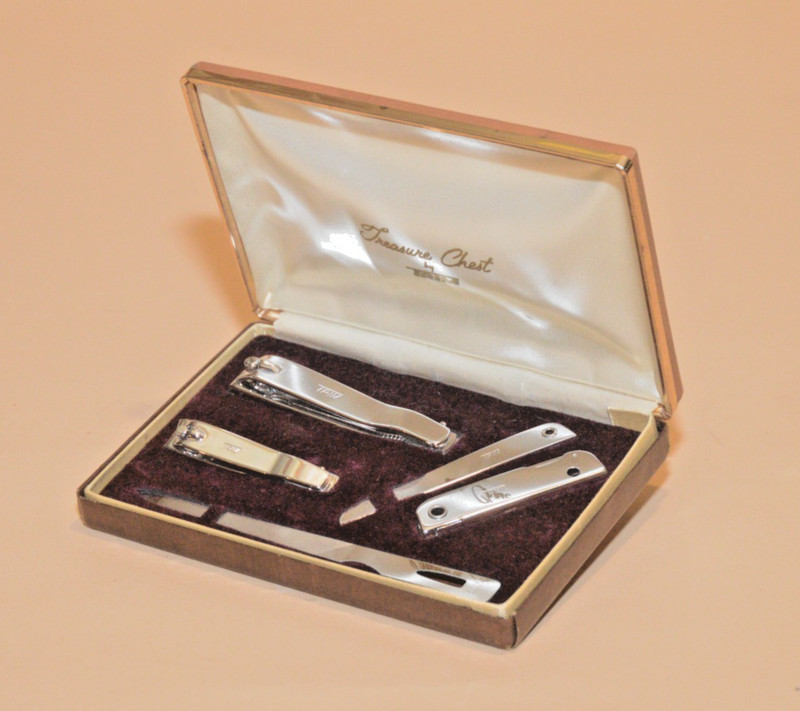 Vintage Treasure Chest by Trim Manicure 5 Piece Set Made in USA Crown Tan Case