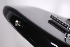 Squier by Fender Stratocaster-SE Strat 22 fret-black electric guitar