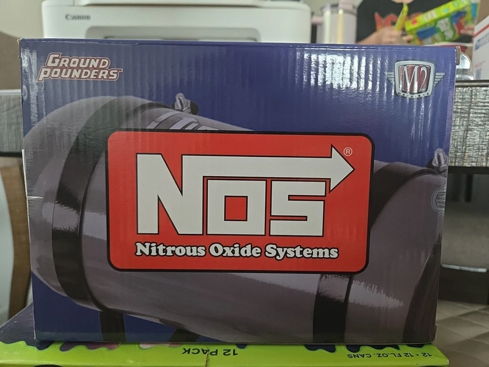 M2 Machines 1957 Chevrolet 150 NOS Kit Modelo-CHASE (1 de 500) Escala 1:24 - Imagem 2 de 3