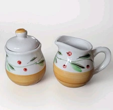 Farmhouse Berry & Leaf Creamer and Sugar Set Laughlin's Riverside Casino Cottage