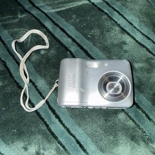 Nikon Coolpix L3 5.1MP Digital Camera Compact Point & Shoot - READ DESCRIPTION