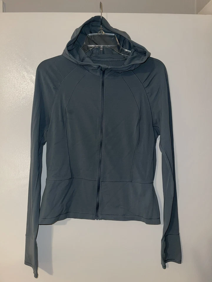 Chaqueta Lululemon Move With Ease. Verde místico. Talla 10 Foto 3 de 4