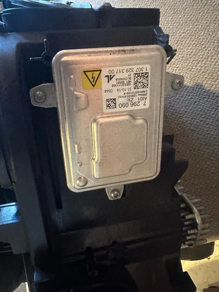 BMW M-4 2015 faros adaptativos de xenón (derecha e izquierda) para BMW M4 2015-2018 Foto 4 de 4