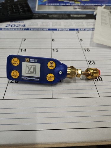 YELLOW JACKET OMNI DIGITAL VACUUM GAUGE W/ 5/16" COUPLER 69021 - Picture 2 of 3
