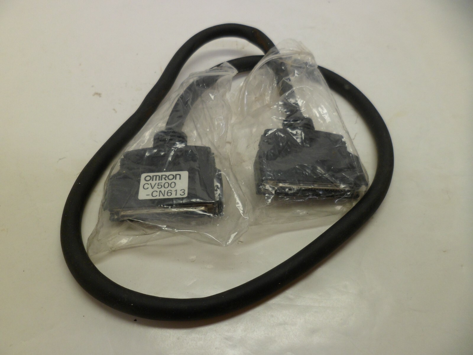OMRON CV500-CN613 CONTROLLER CABLE CONNECTING SYSMAC NOS Free Shipping in USA