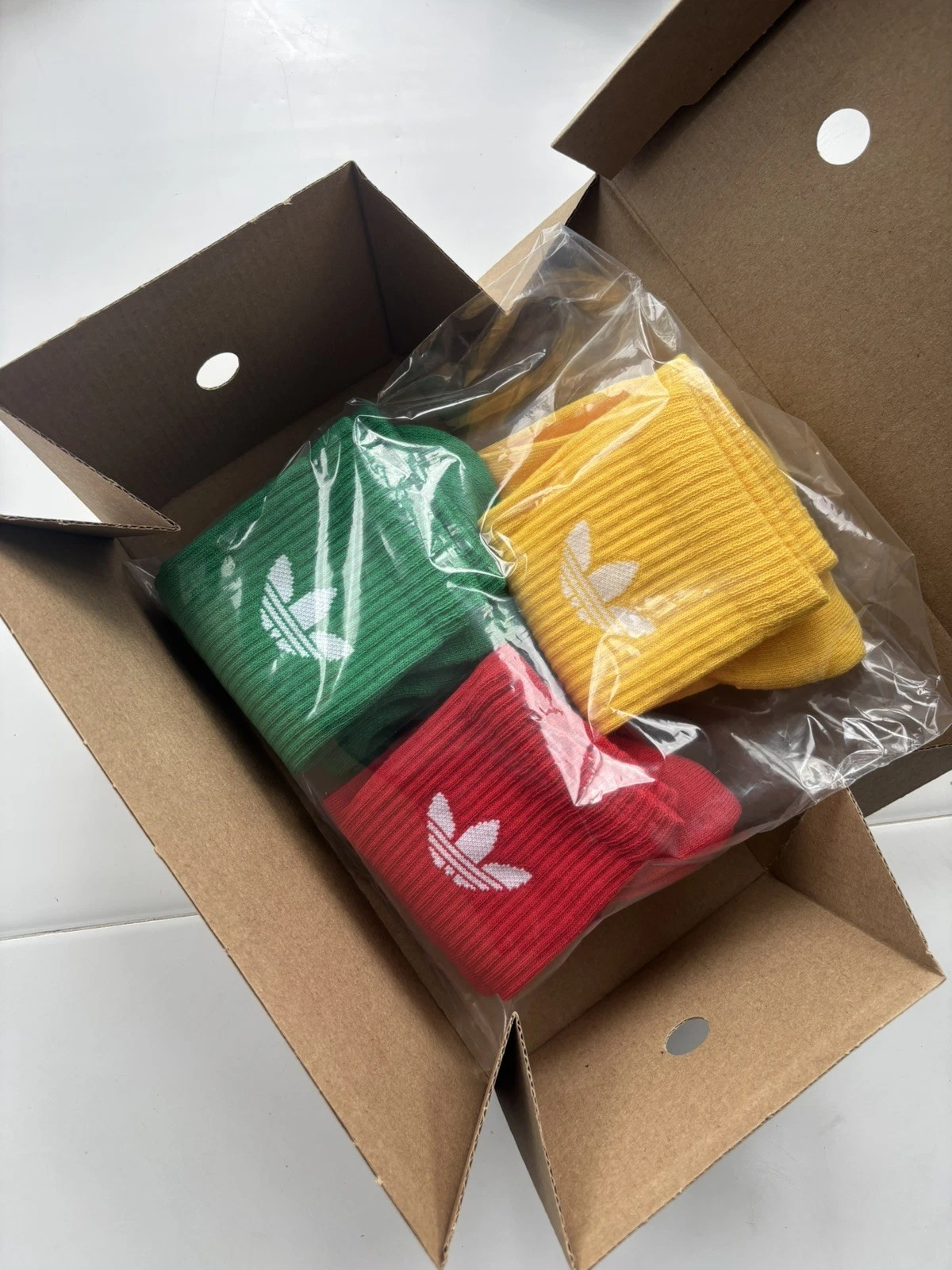 Adidas originals Jamaican Socks Medium 5-9 men woman gift Box red yellow green