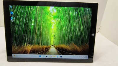 Microsoft Surface Pro 3 12 inch - i5 4th Gen - 8GB RAM - 256GB SSD