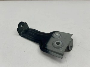 BMW X3 G01, F97 Kotflügelhalter vorne rechts 7397516 2.00 31980744