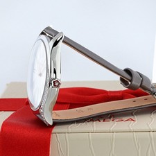 Omega De Ville Tresor Quartz 39mm 428.17.39.60.02.001 3