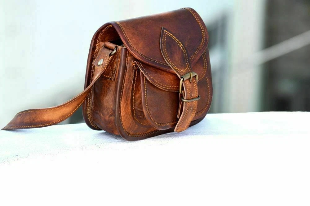 Vintage leather purses on ebay hotsell