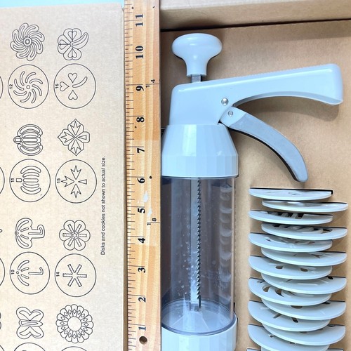 Prensa de galletas Pampered Chef 1525 15 discos instrucciones caja galletas Spritz - Imagen 2 de 4