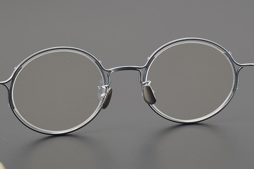 Gafas redondas finas ligeras de titanio marco de metal de doble tono negro gris - Imagen 19 de 22