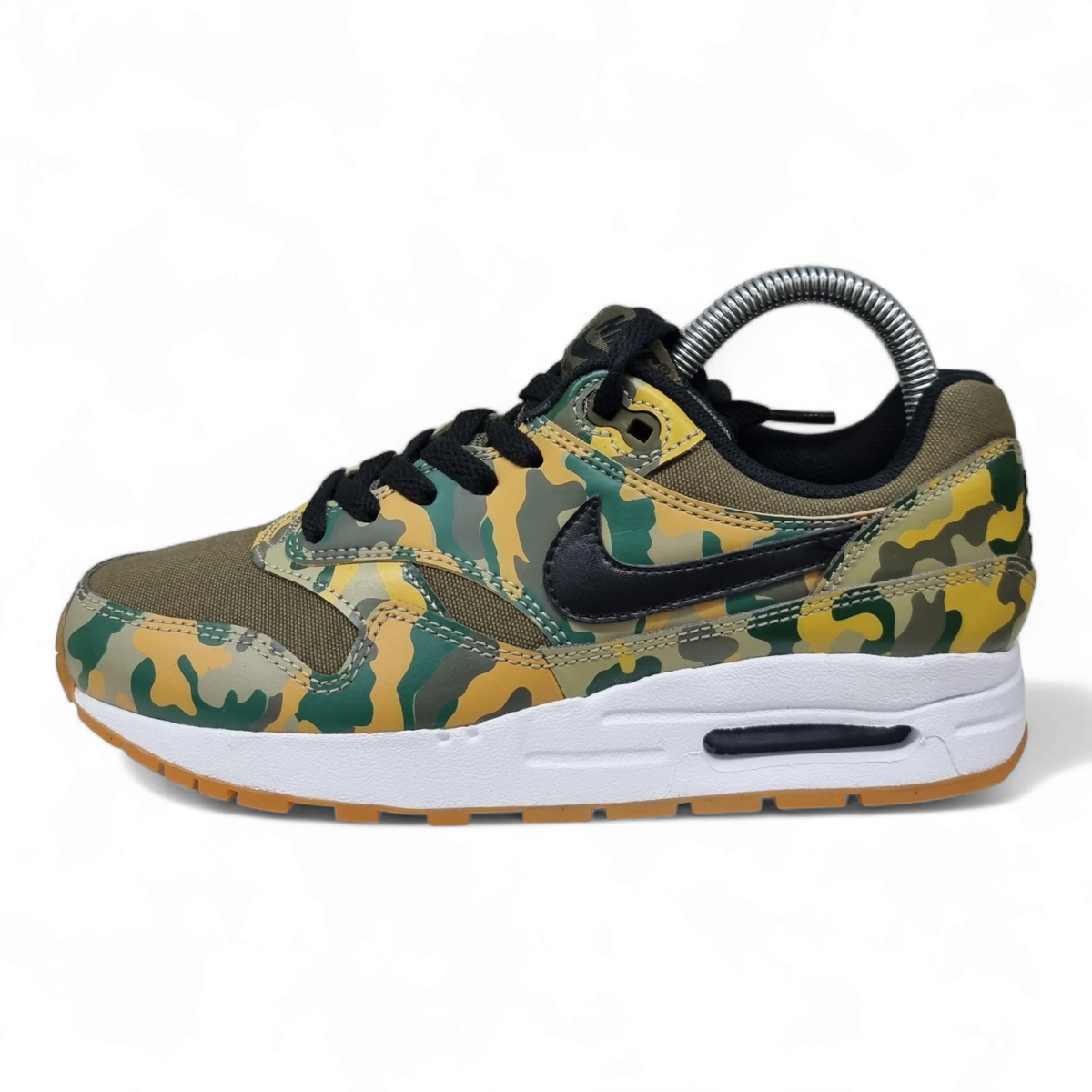 nike camo print shoes
