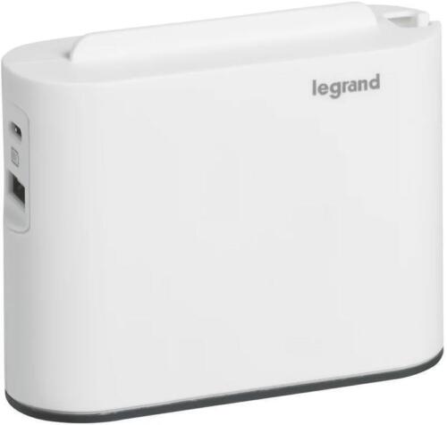 Adattatore contatto multiplo 3x 2x distributore Shuko spina multipla Legrand - Foto 82 di 82