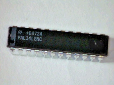   PAL14L8NC Programmable Array Logic Series DIP-24 NatSemi