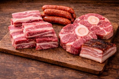 Suppenfleisch Paket ca. 3 kg | Beinscheibe Speck Mettenden  17,63/kg
