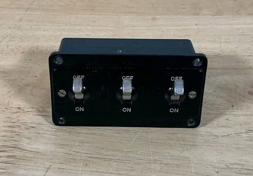 WW2 RAF Lancaster Aircraft  Instrument Panel 3 Way Switch Block Ref No 5C/544