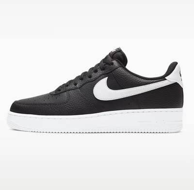 Nike Air Force 1 07 Herren Sneaker Schuhe Schwarz Weiß Größe UK 11,5 EU 47