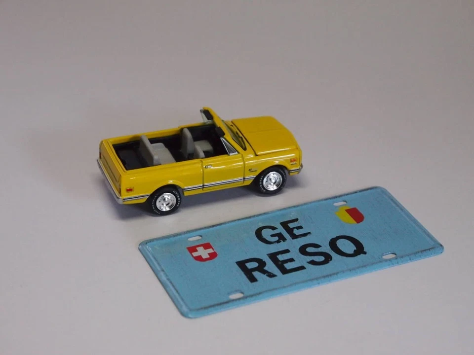 JOHNNY LIGHTNING 1/64 CAMION FUNZIONANTE E SUVS Classe 1969 Chevy Blazer - Immagine 3 di 4