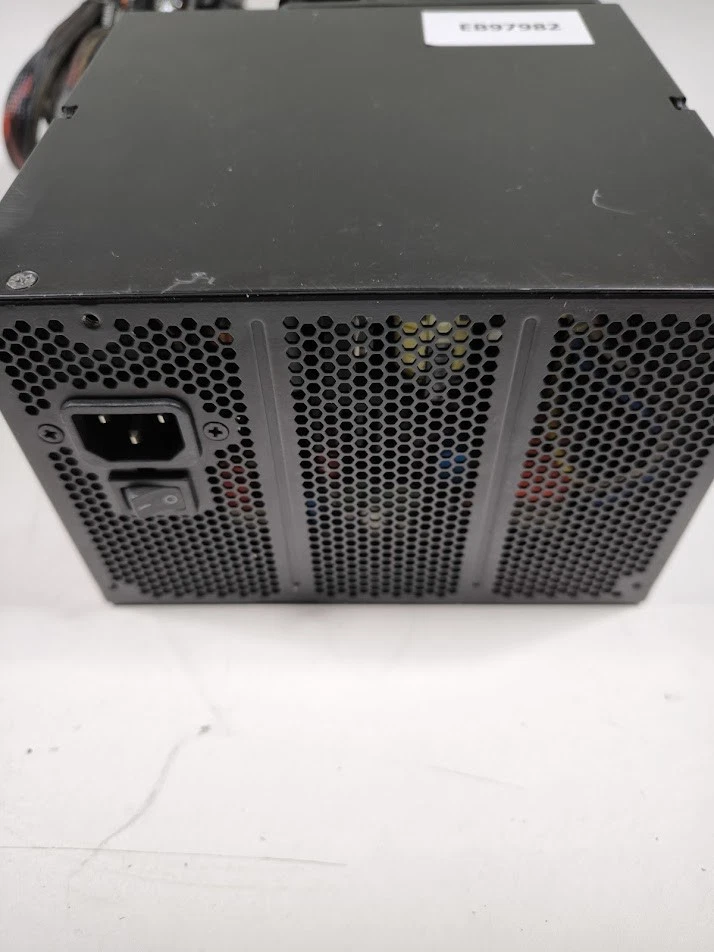 Antec CP-850 Netzteil - Funktioniert Nicht, Gebrauchsspuren - Bild 2 von 4