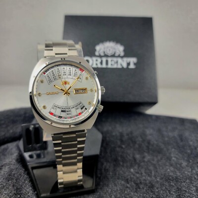 VINTAGE ORIENT COLLEGE MULTI YEAR CALENDAR AUTOMATIC WHITE