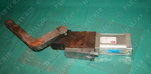 Parker P82G63-3100 Pneumatic Clamp Destaco 63mm Diameter 85mm Stroke NEW