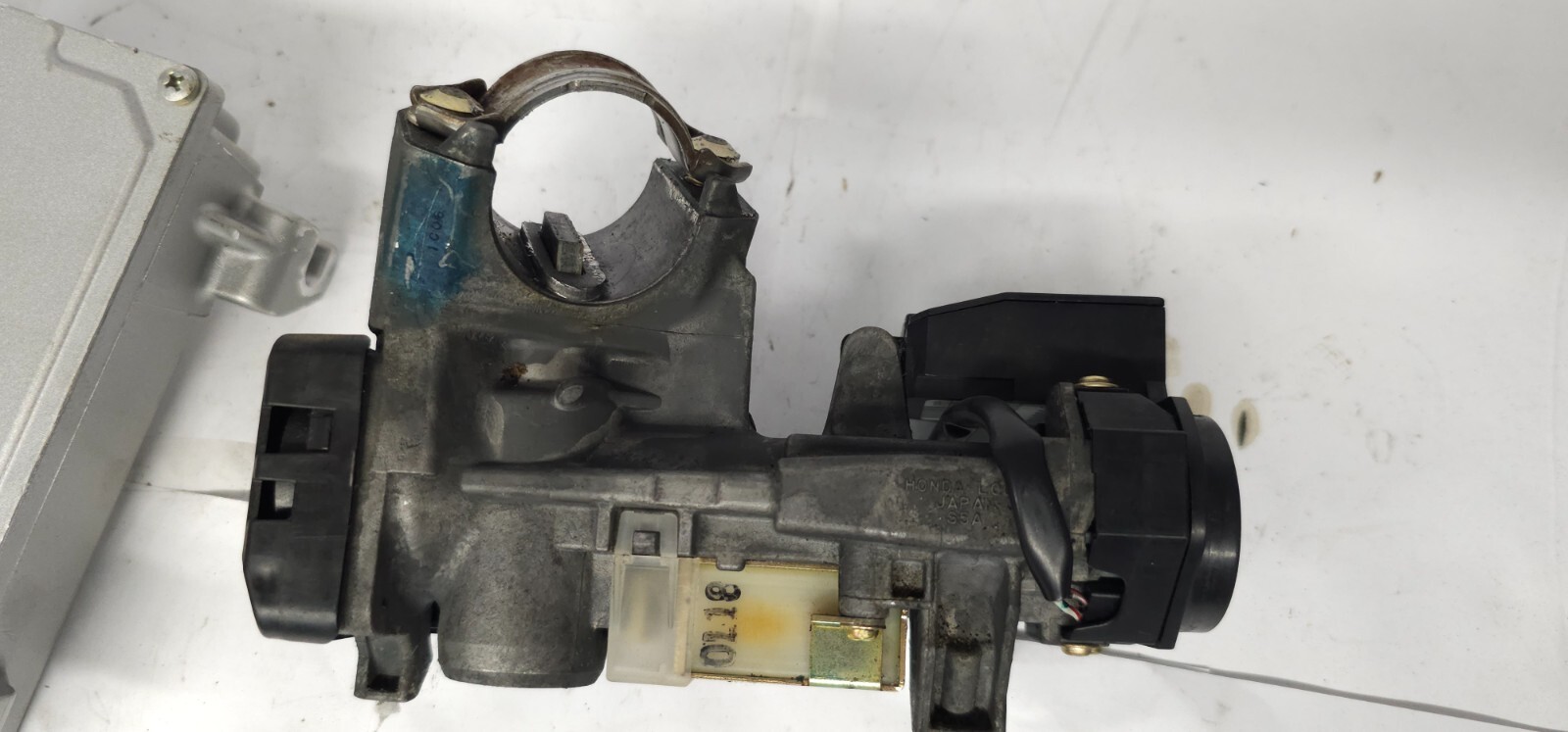 20012003 Honda Civic 1.7l lx ECM ECM AUTO with immobiliser & key