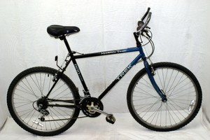 800 sport trek bike