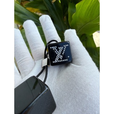 Louis Vuitton Acrylic Dice Hair Tie Hair Accessory Authentic  display picture 1