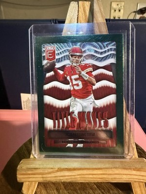 2023 Donruss Elite #TW-3 Patrick Mahomes II Title Waves Green