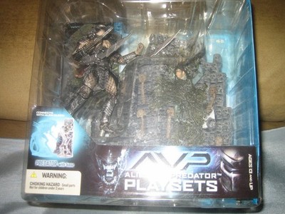Alien VS Predator Playset Predator figure with Base