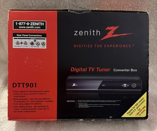 Zenith DTT901 Digital TV Converter Box Tuner With Manual  No Remote/Cables Used.