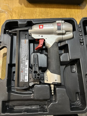 #ad Porter Cable NS150C Pneumatic 18 Gauge 1 1 2quot; Narrow Crown Stapler $35.00