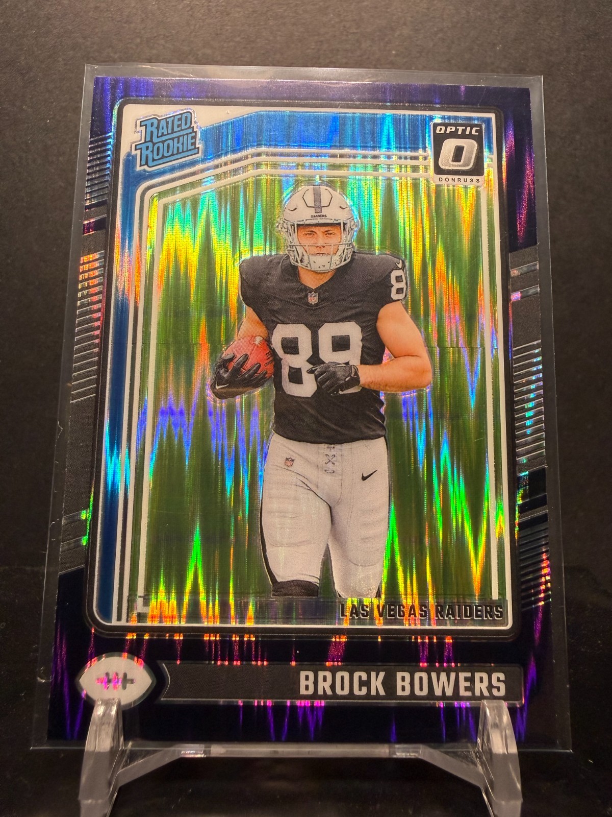 011075 - 2024 Panini Donruss Optic - Rated Rookie Brock Bowers #215 Purple Shock
