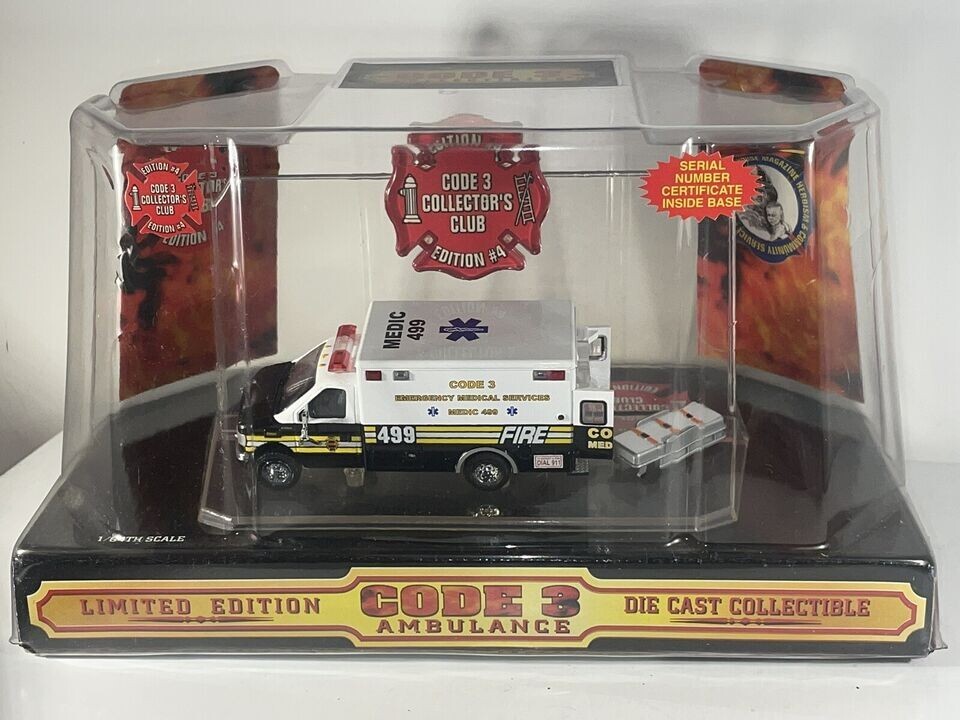 CODE 3 CHIEF'S EDITION # 4 FORD E-350 AMBULANCE MEDIC 1:64