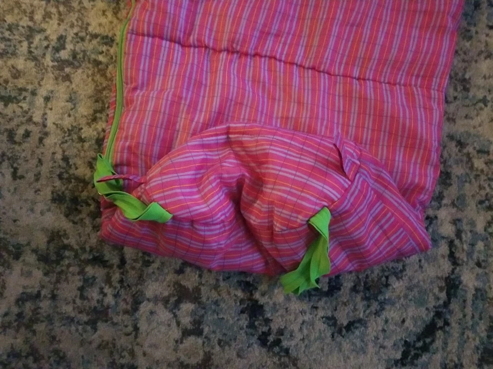 Saco de dormir Barbie meninas jovens tamanho infantil vintage rosa listras verdes florais  - Imagem 4 de 4