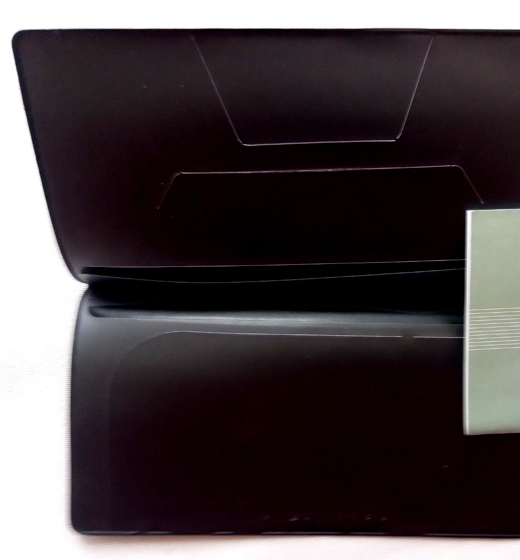 как выглядит Vinyl Checkbook soft Cover Black W/small Register Book -New фото