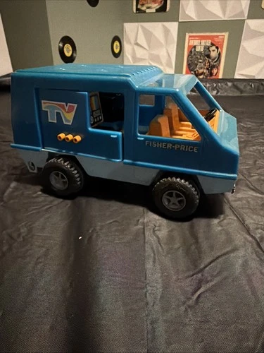 1970’s Fisher Price Adventure People Mobile TV Van w Rolling Camera Vintage Rare