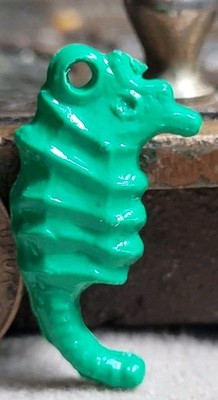 Vintage plastic Green SEAHORSE gumball charm prize jewelry 