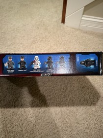 LEGO Star Wars: Kylo Ren's Command Shuttle (75104) 1005pcs Complete Set