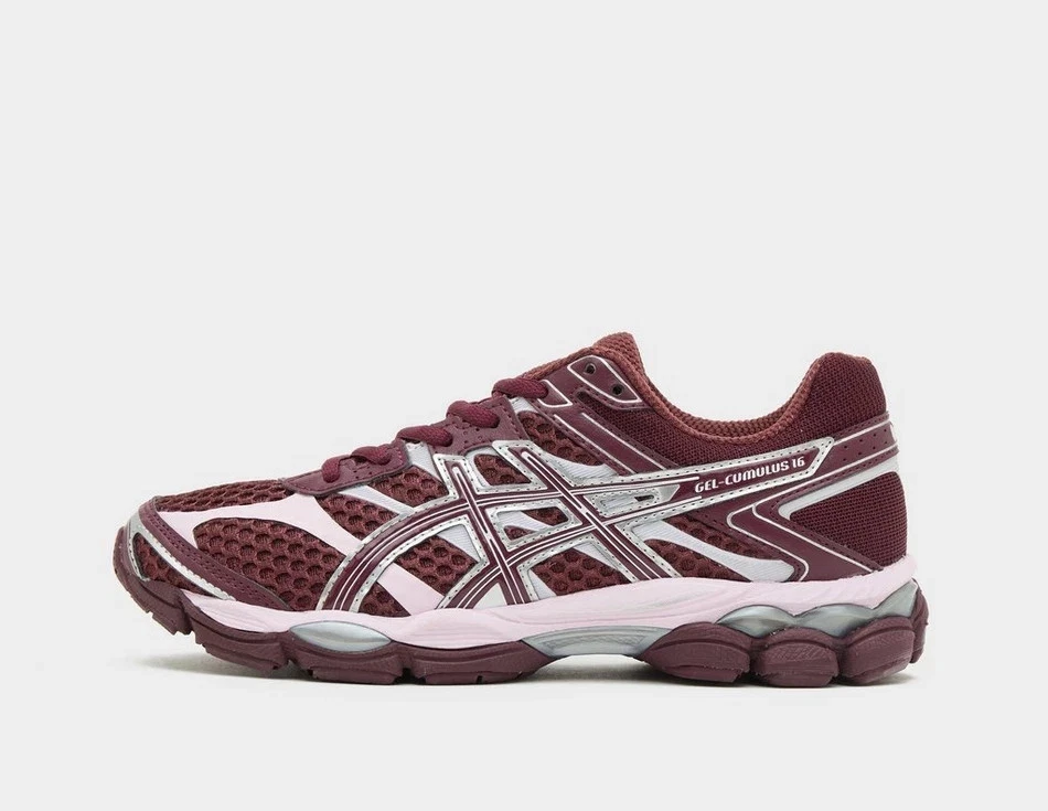 ASICS GEL-CUMULUS 16 Trainers in Red Shoes