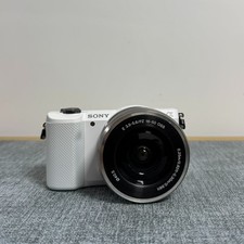 Sony a5000 Mirrorless Kit Black 20.1MP 16-50mm PZ Lens 180  Tilt Screen - White