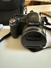 Fujifilm Finepix S4000 14 MP Digital Camera w 30x Zoom w/ Strap
