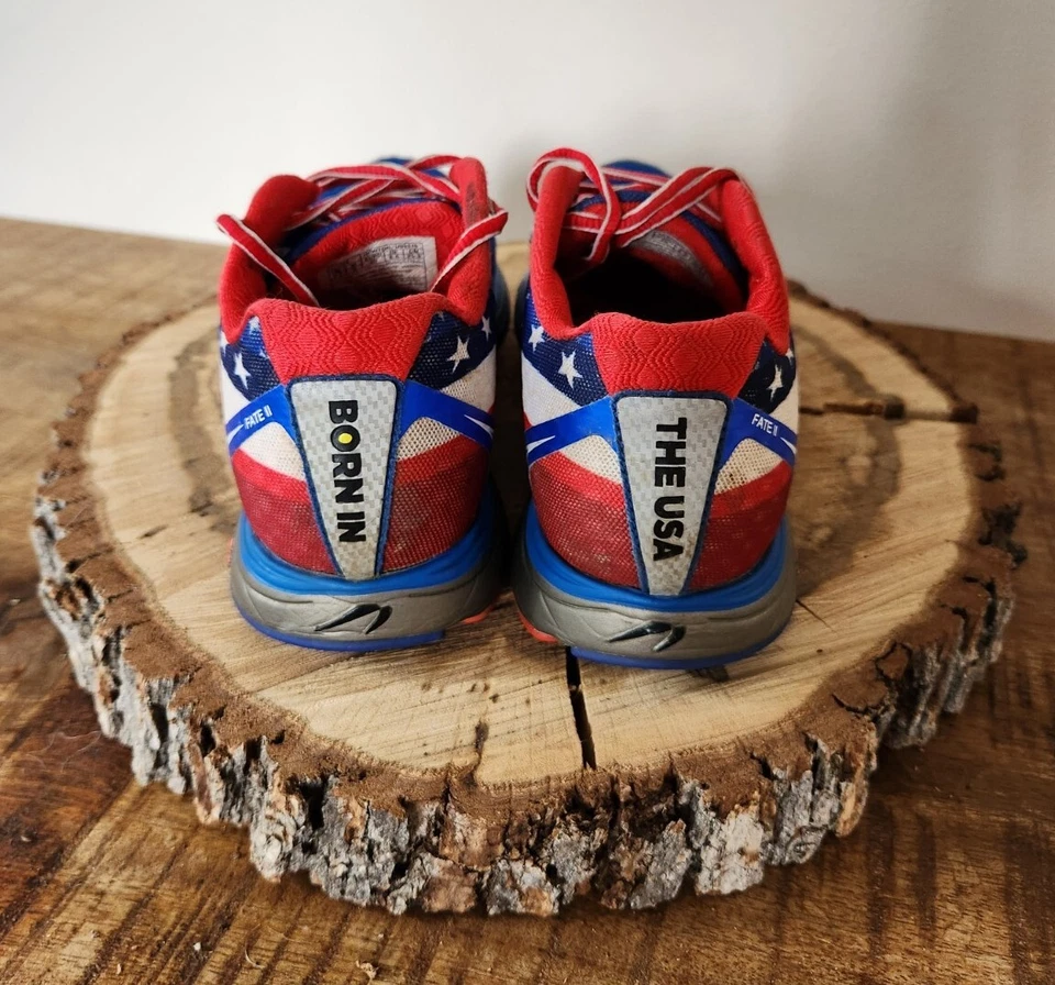 Newton EE. UU. Fate II Rojo Zapatos Deportivos para Correr Bandera Americana Hombres 7.5 / Mujeres 9 Foto 2 de 4