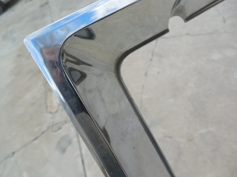 1985 年 BUICK ESTATE WAGON 左前灯标记灯饰边表圈原始设备制造商二手 — 第 3/4 张图片