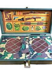 Vintage Hasbro G I Joe 1964 Foot Locker Guitar Amplifier battery powered 10watts