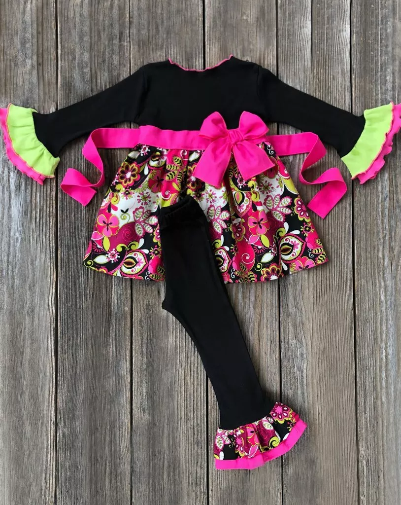 Pretty little top girl outfits